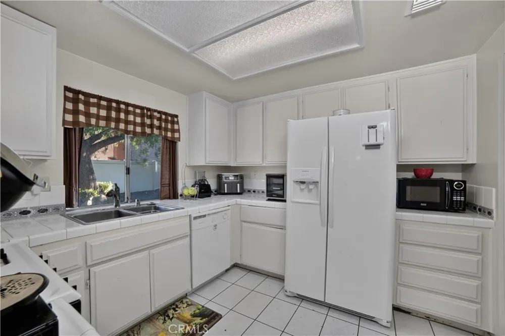 1270 Sherry Way Redlands, CA 92374