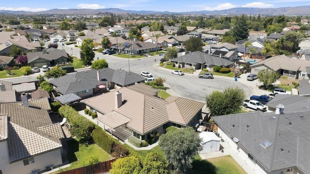 1611 Napa Court Hollister, CA 95023