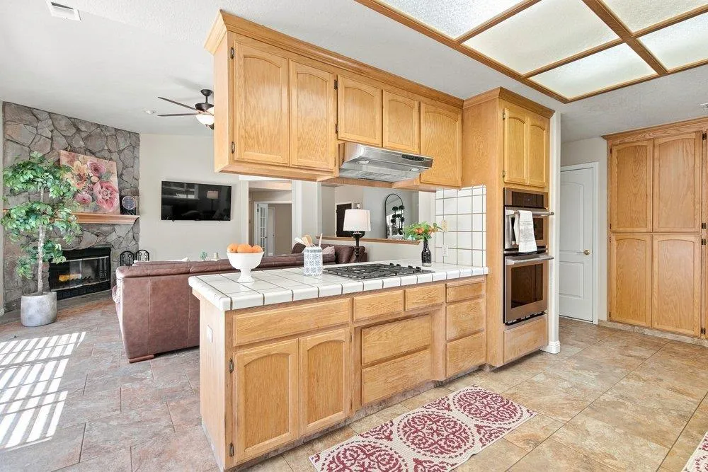 1611 Napa Court Hollister, CA 95023