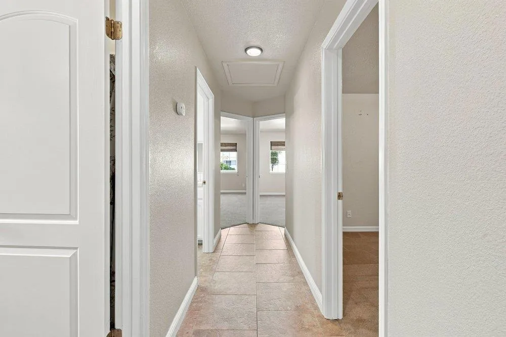 1611 Napa Court Hollister, CA 95023