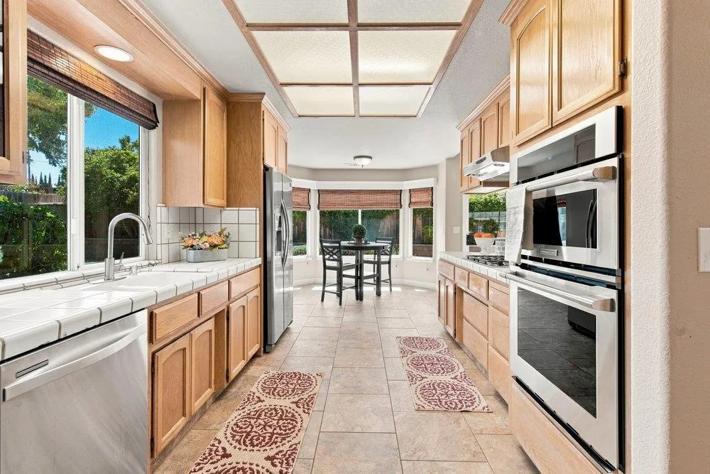 1611 Napa Court Hollister, CA 95023