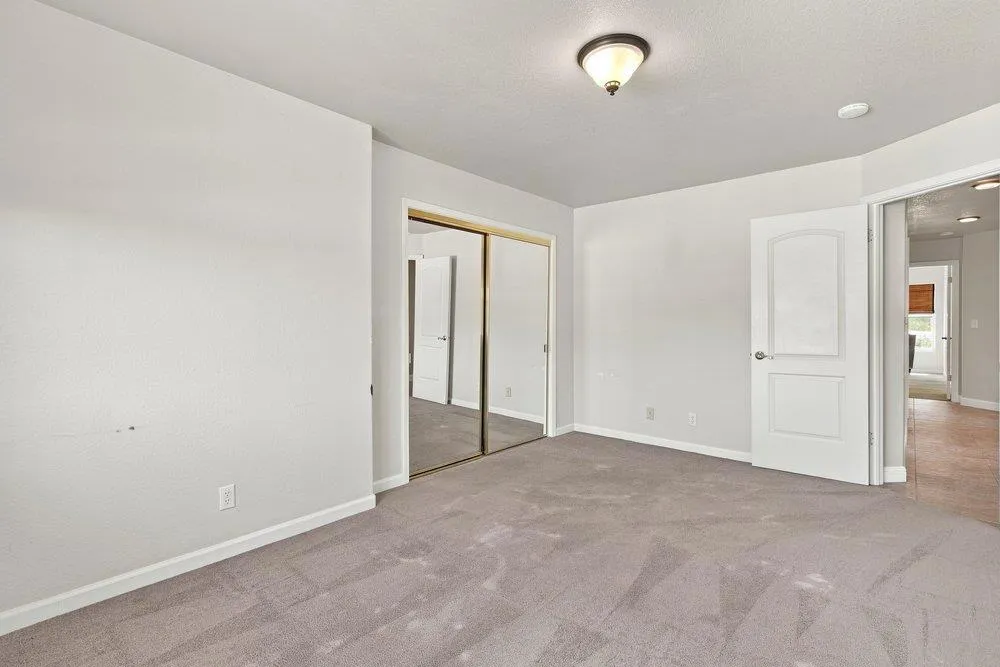 1611 Napa Court Hollister, CA 95023