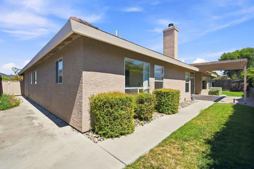 1611 Napa Court Hollister, CA 95023