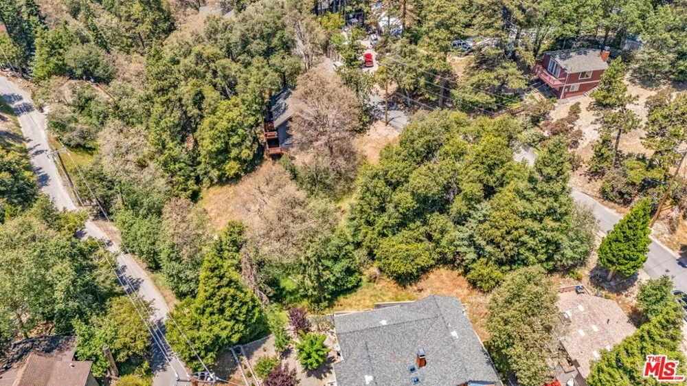 3 Arth Drive Crestline, CA 92325
