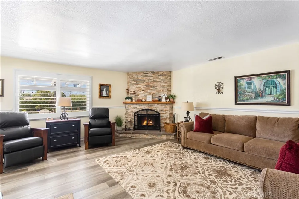 27753 Calle De Leon Romoland, CA 92585