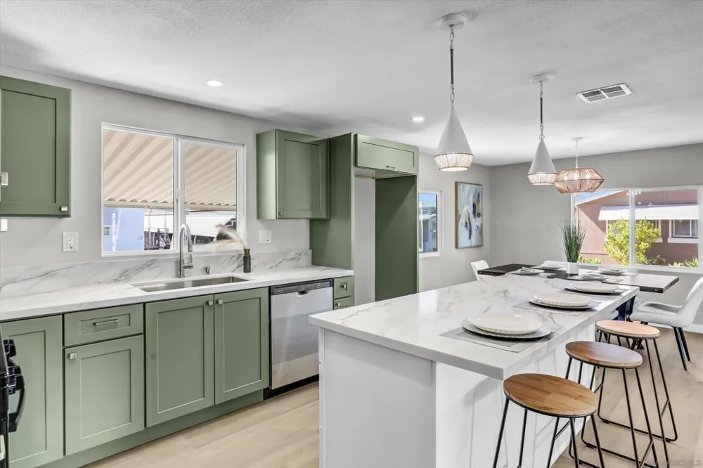 15420 Olde Highway 80 #127 El Cajon, CA 92021