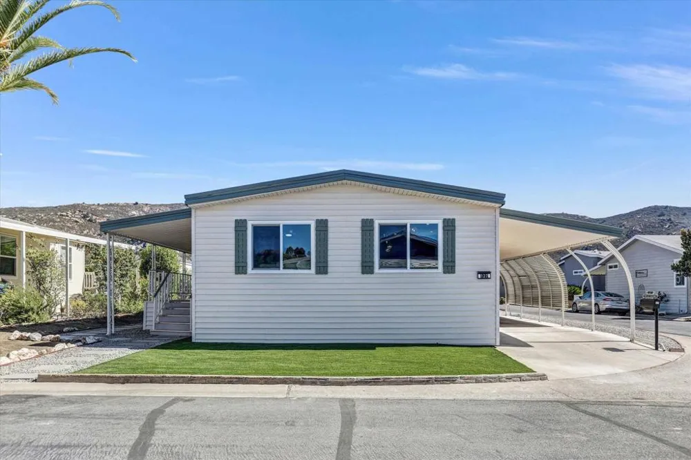 15420 Olde Highway 80 #127 El Cajon, CA 92021