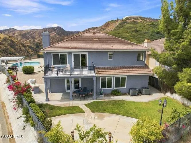 32604 Ridge Top Lane Castaic, CA 91384