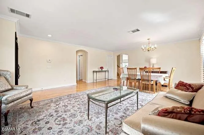 32604 Ridge Top Lane Castaic, CA 91384