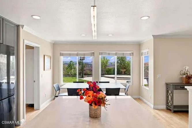 32604 Ridge Top Lane Castaic, CA 91384