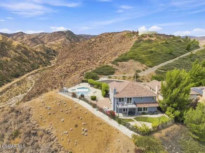 32604 Ridge Top Lane Castaic, CA 91384