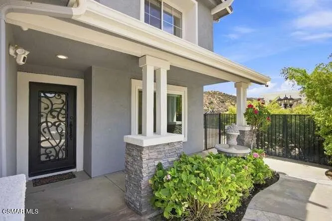 32604 Ridge Top Lane Castaic, CA 91384