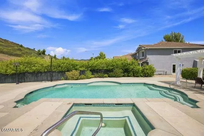 32604 Ridge Top Lane Castaic, CA 91384