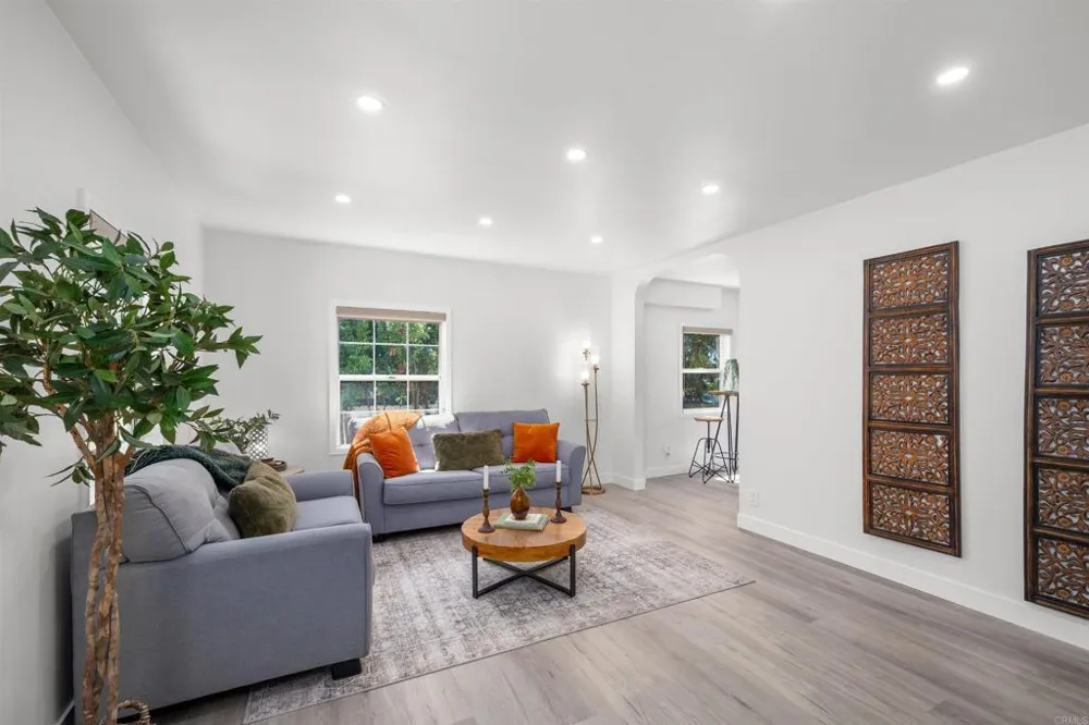 5264 Wood Street La Mesa, CA 91941