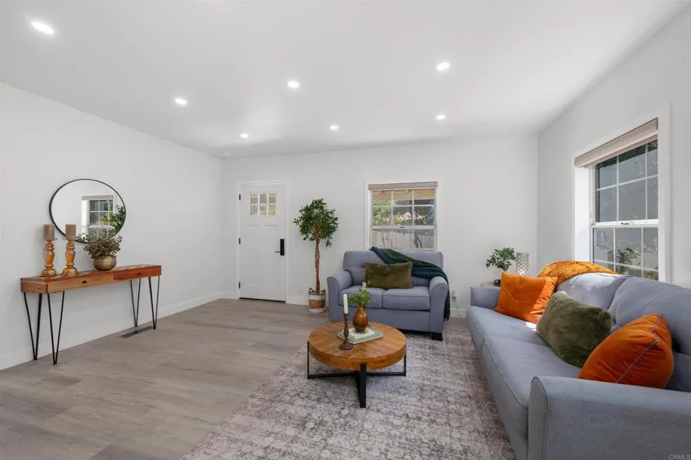 5264 Wood Street La Mesa, CA 91941