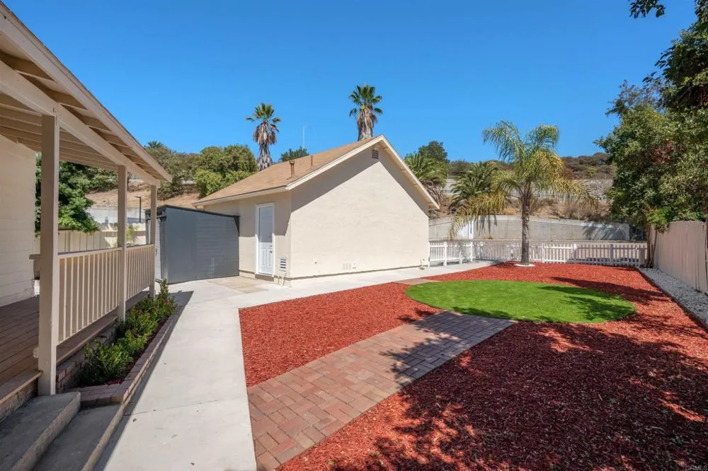 5264 Wood Street La Mesa, CA 91941