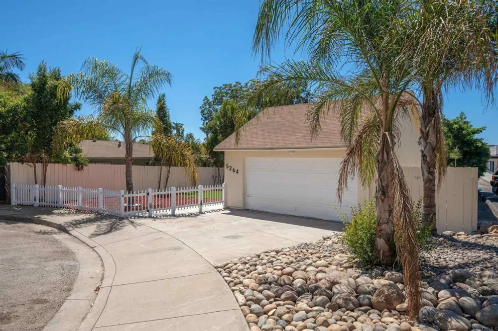 5264 Wood Street La Mesa, CA 91941