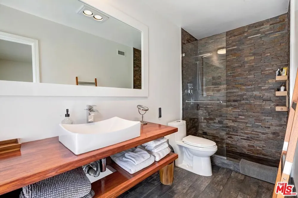 3063 Deep Canyon Drive Beverly Hills, CA 90210
