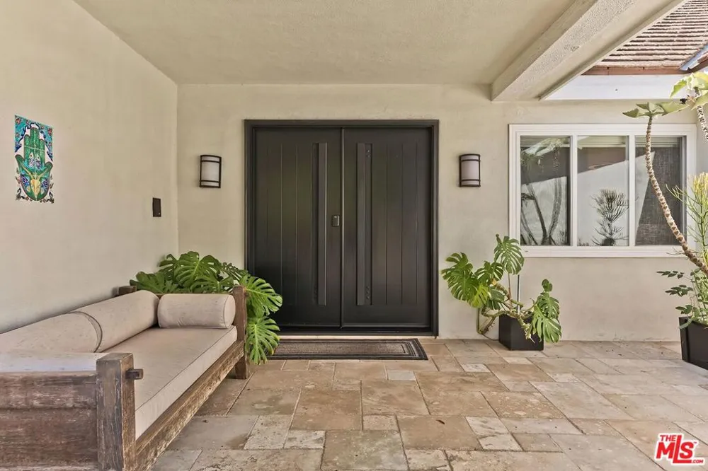 3063 Deep Canyon Drive Beverly Hills, CA 90210
