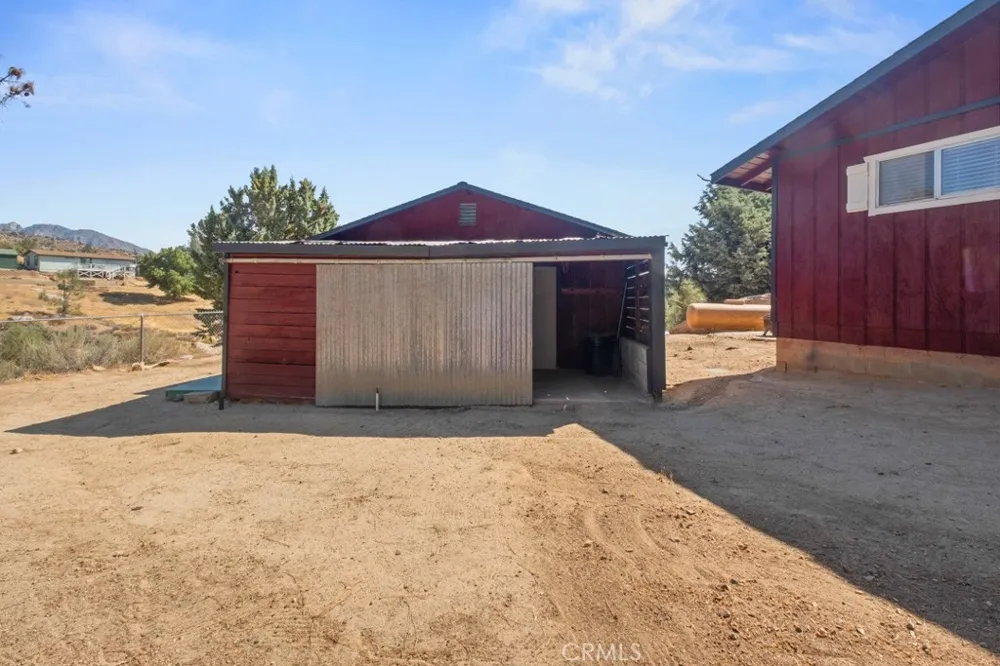 1567 O STREET Wofford Heights, CA 93285
