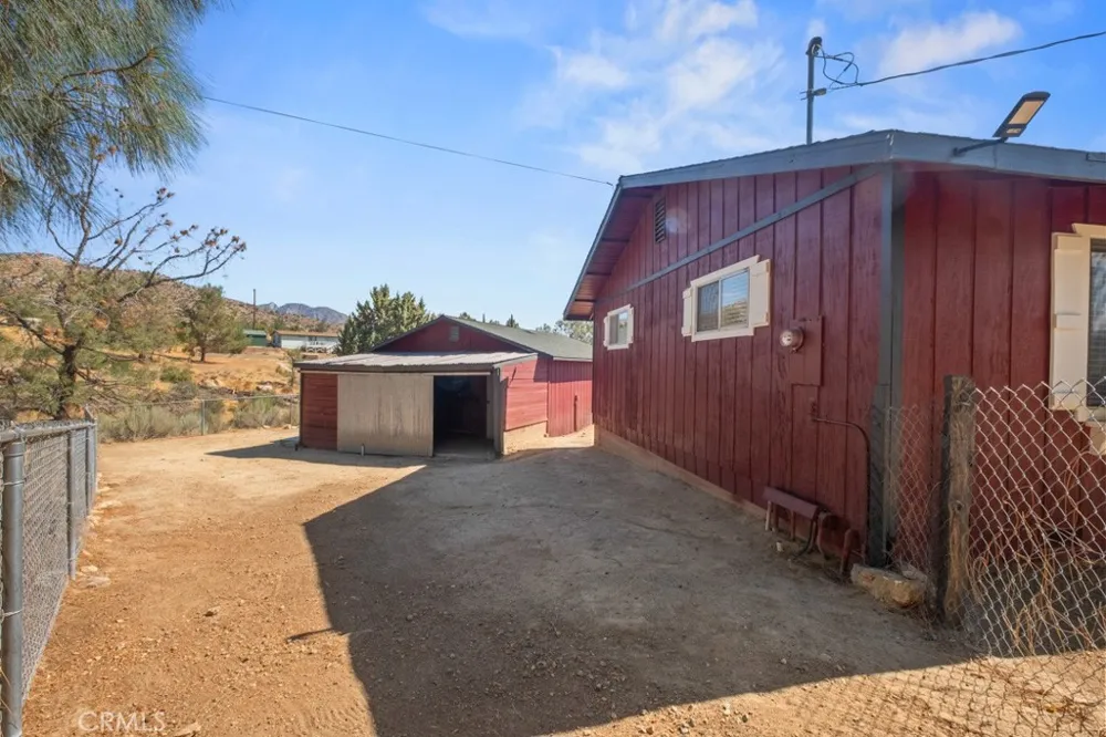 1567 O STREET Wofford Heights, CA 93285