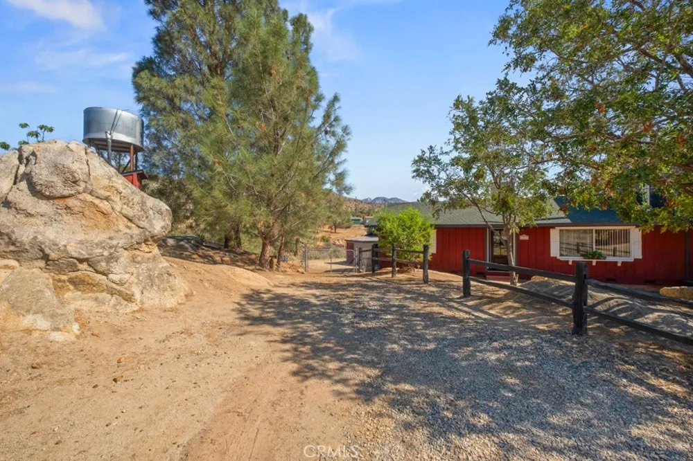 1567 O STREET Wofford Heights, CA 93285