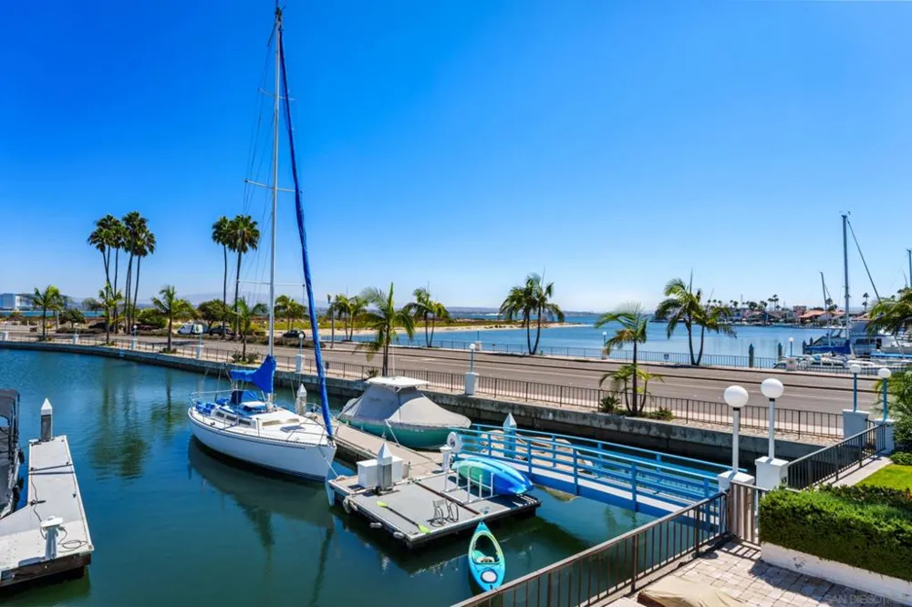 4 Antigua Ct Coronado, CA 92118