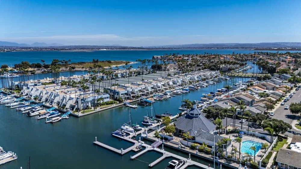 4 Antigua Ct Coronado, CA 92118