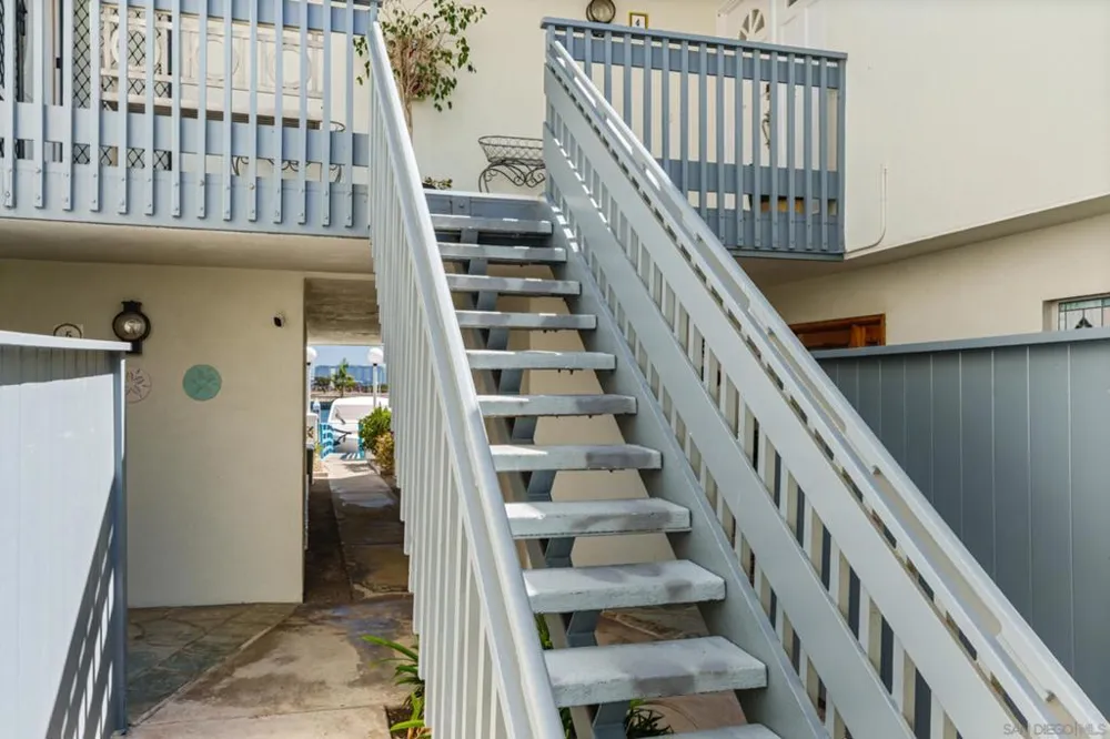 4 Antigua Ct Coronado, CA 92118