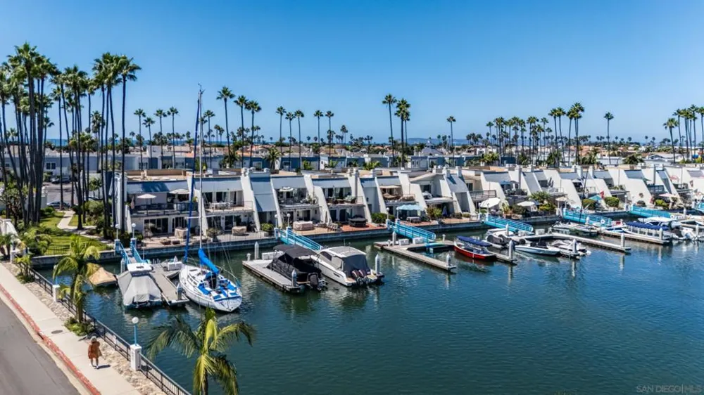 4 Antigua Ct Coronado, CA 92118