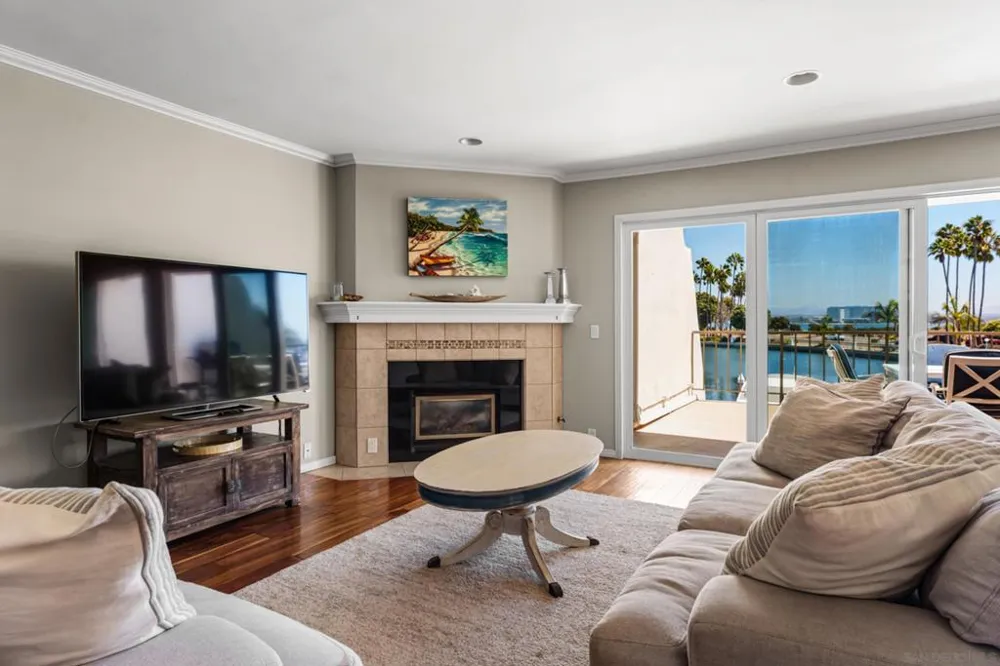 4 Antigua Ct Coronado, CA 92118