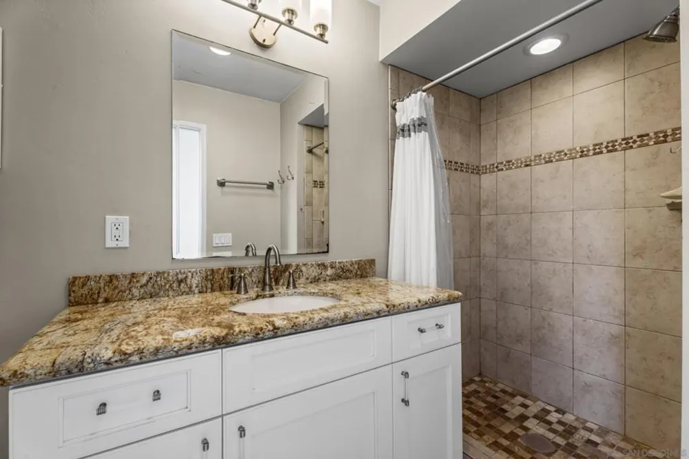 4 Antigua Ct Coronado, CA 92118