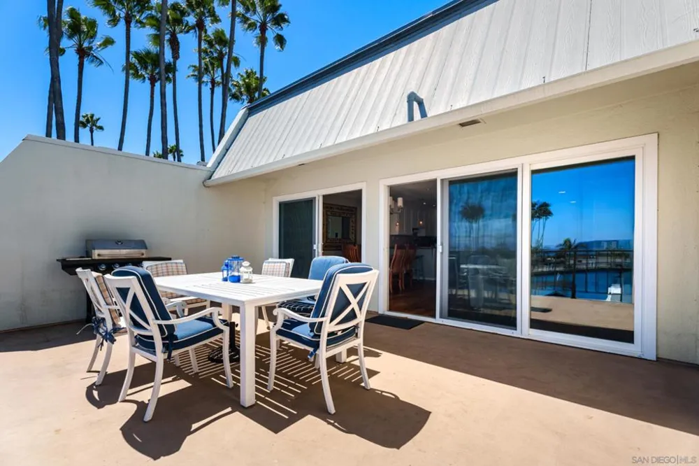4 Antigua Ct Coronado, CA 92118