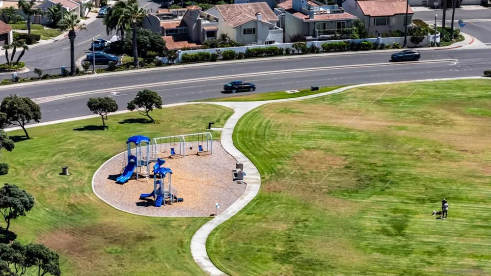 4 Antigua Ct Coronado, CA 92118
