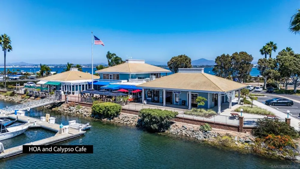 4 Antigua Ct Coronado, CA 92118