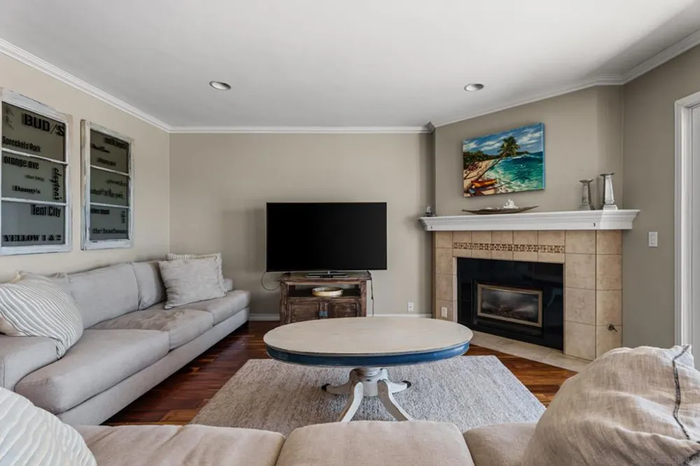 4 Antigua Ct Coronado, CA 92118
