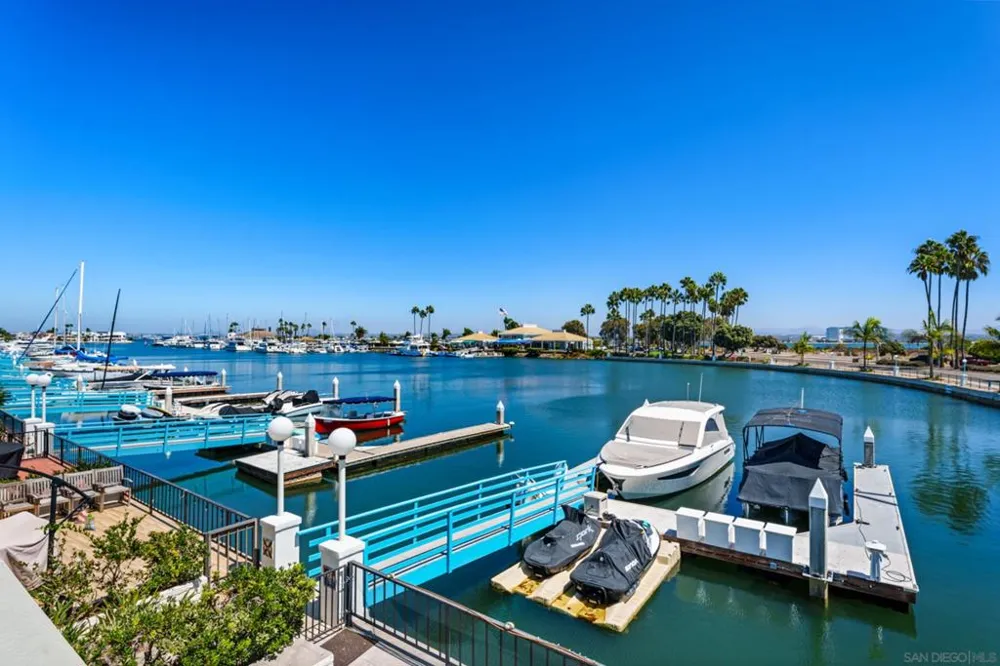 4 Antigua Ct Coronado, CA 92118