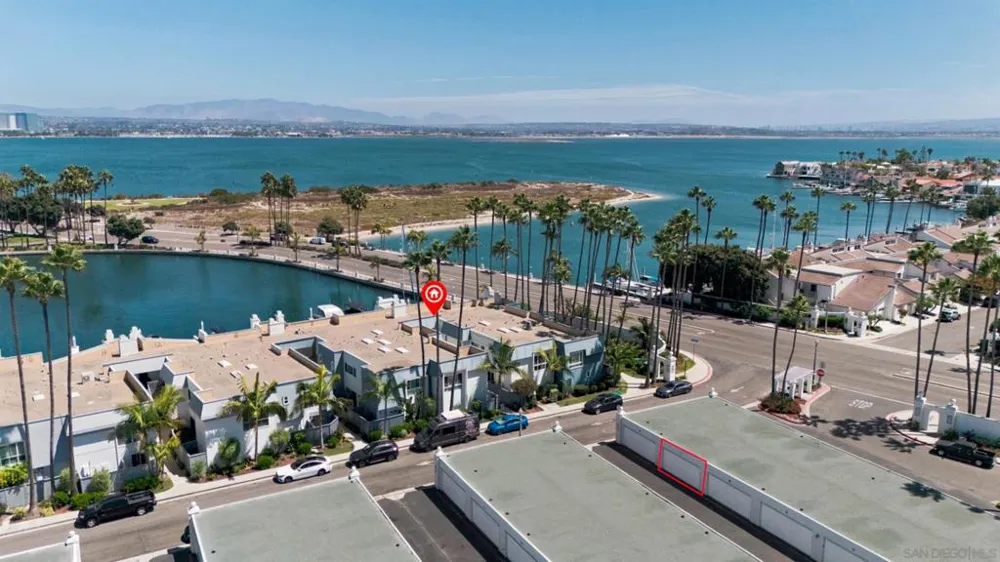 4 Antigua Ct Coronado, CA 92118