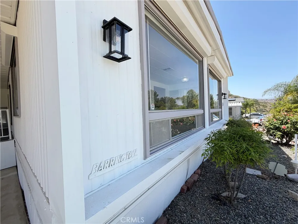22895 Skylink Drive Canyon Lake, CA 92587