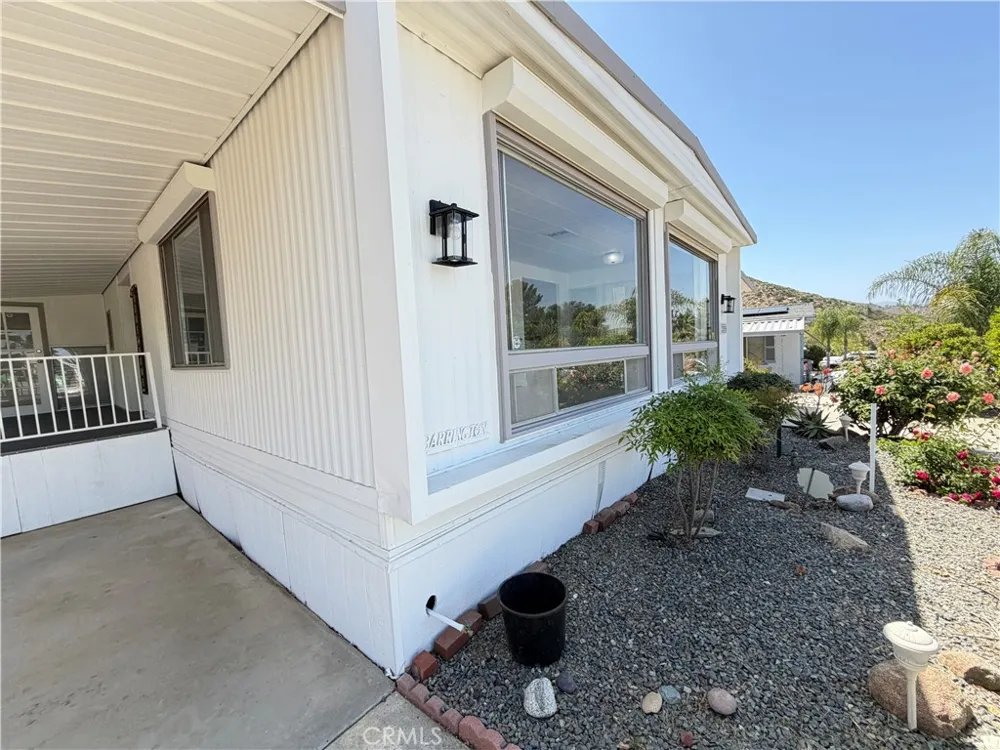 22895 Skylink Drive Canyon Lake, CA 92587