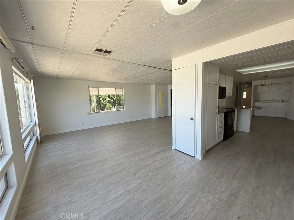 22895 Skylink Drive Canyon Lake, CA 92587