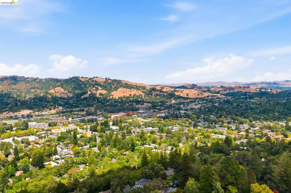 857 Mountain View Drive Lafayette, CA 94549
