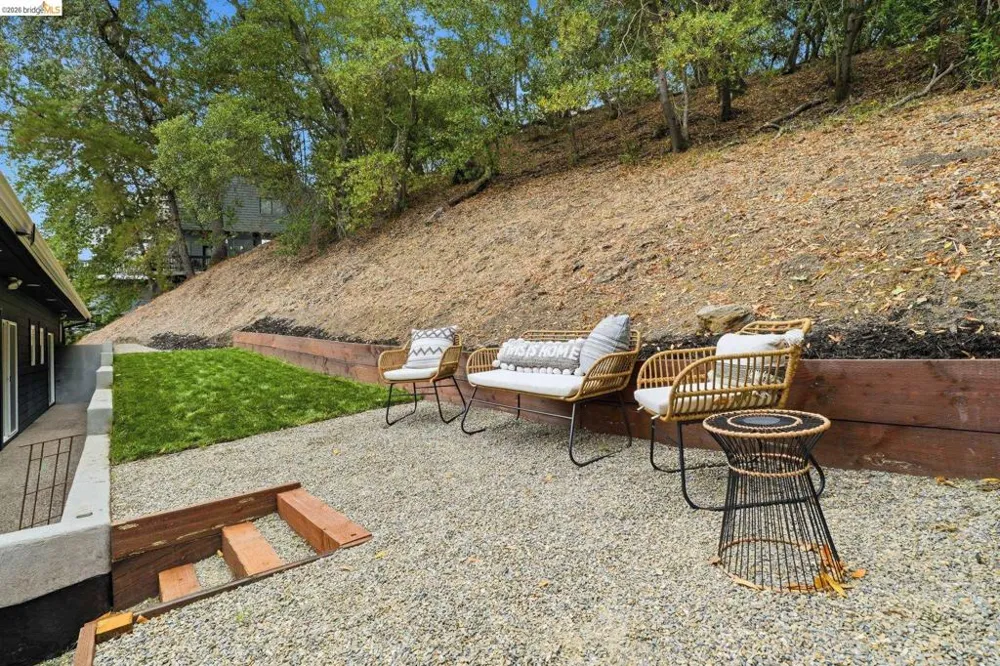 857 Mountain View Drive Lafayette, CA 94549