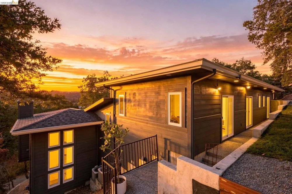 857 Mountain View Drive Lafayette, CA 94549