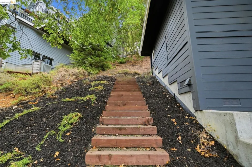 857 Mountain View Drive Lafayette, CA 94549