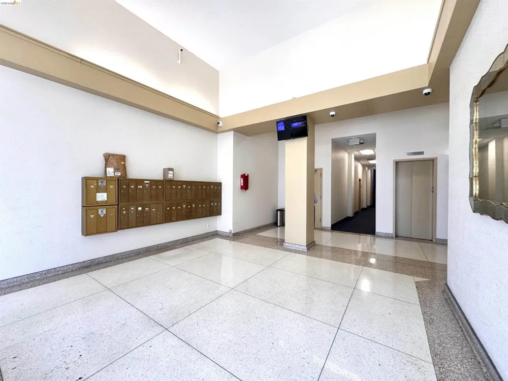 212 9Th St #401 Oakland, CA 94607