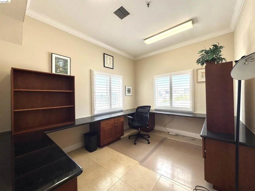 212 9Th St #401 Oakland, CA 94607