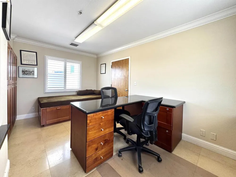 212 9Th St #401 Oakland, CA 94607