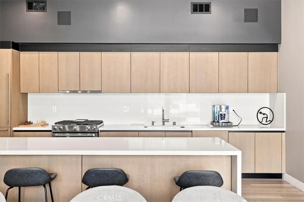 388 Cordova Street #505 Pasadena, CA 91101