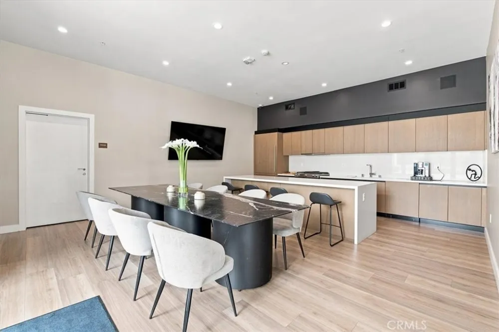 388 Cordova Street #505 Pasadena, CA 91101